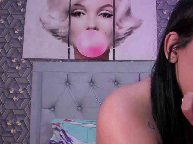 Emily-Rivera78 webcam