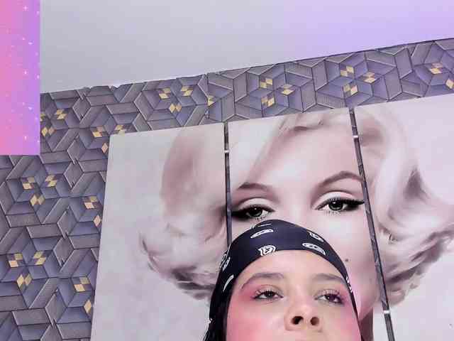 Emily-Rivera78 webcam