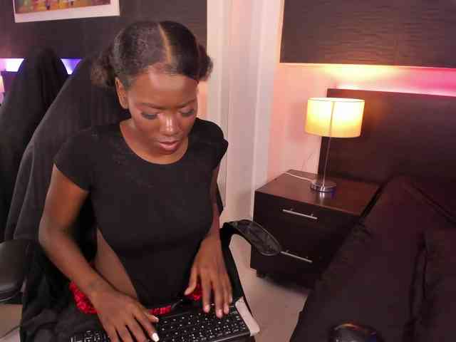 TiffanyHunter webcam