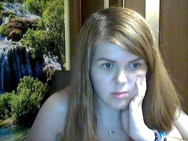 BlondeMaya webcam