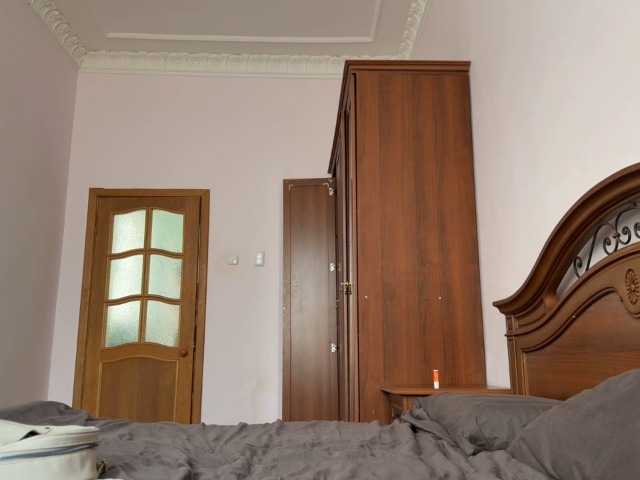 Iloniyaa's BongaCams show and profile