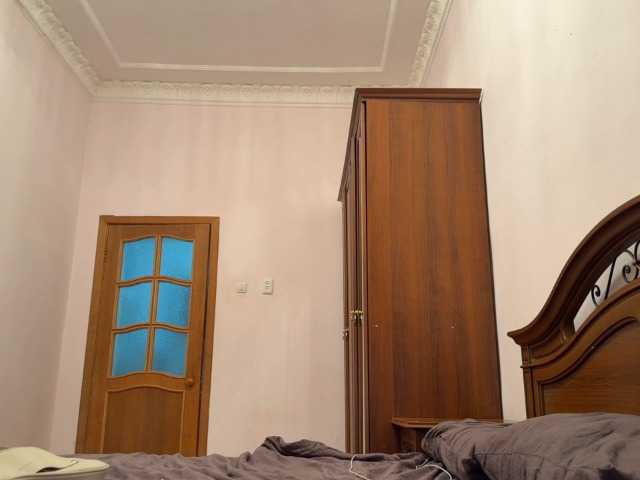 Iloniyaa's BongaCams show and profile