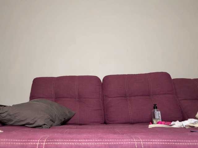 Iloniyaa's BongaCams show and profile