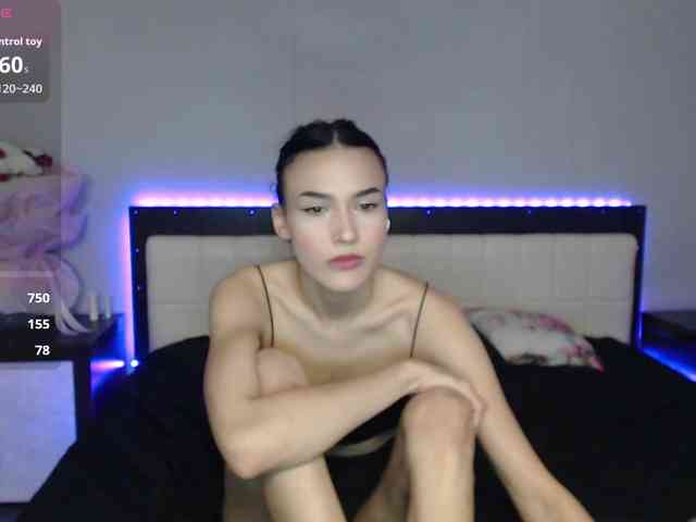 Iloniyaa webcam