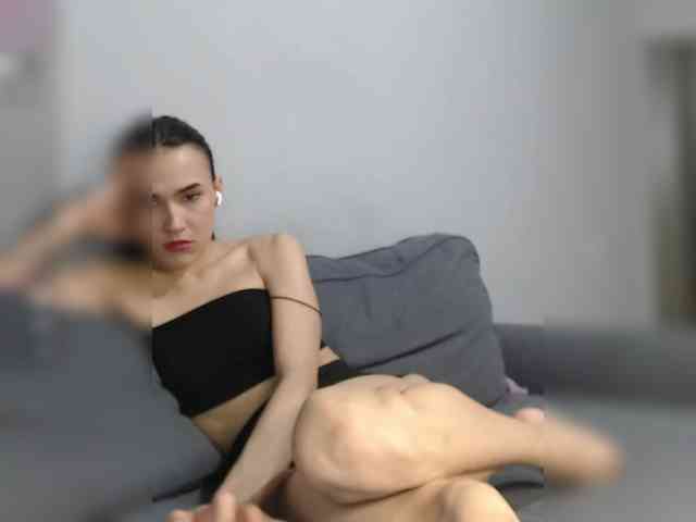 Iloniyaa webcam