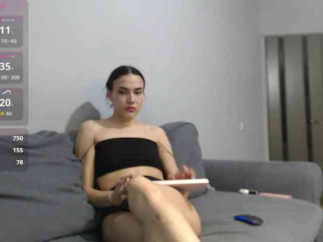 Iloniyaa webcam