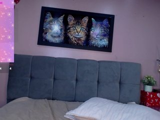 tiiny-emilly Porn Show