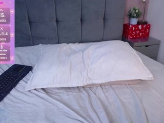 tiiny-emilly Porn Show