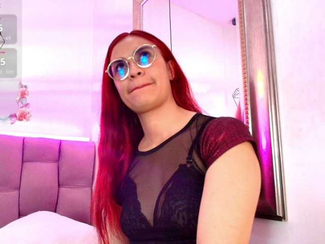 tiiny-emilly's BongaCams show and profile