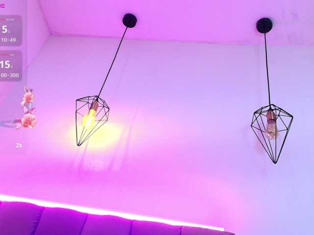 tiiny-emilly's BongaCams show and profile