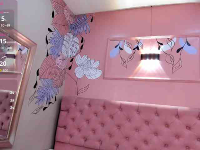 tiiny-emilly tiiny-emilly