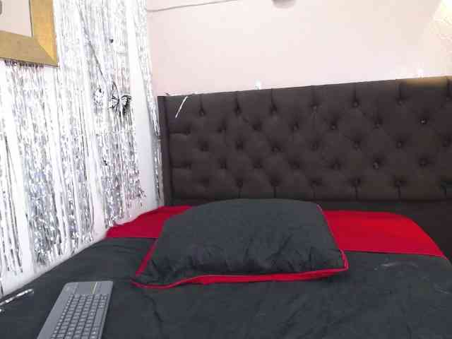 tiiny-emilly webcam