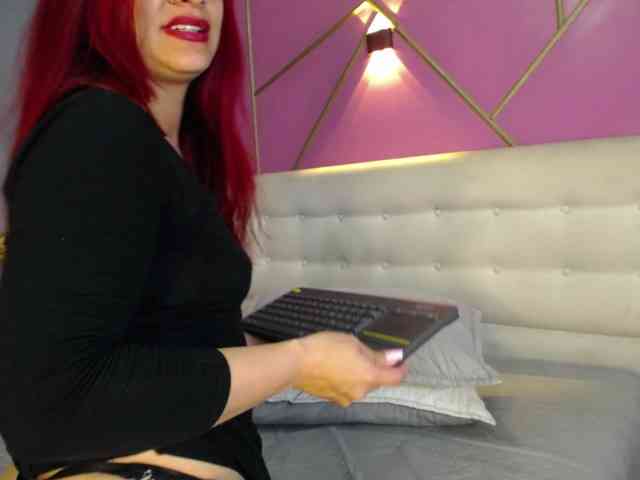 tiiny-emilly tiiny-emilly