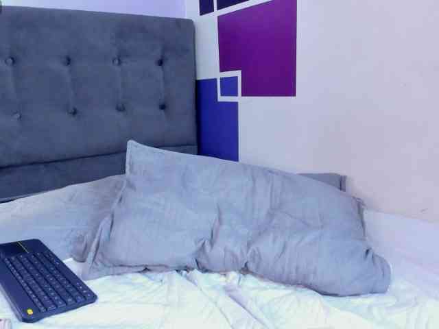 tiiny-emilly webcam