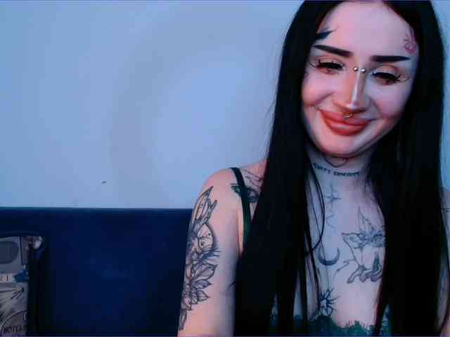 Alisa-tattoogirl