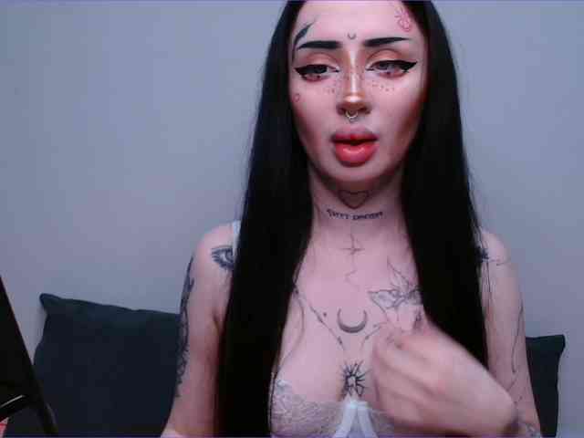 Alisa-tattoogirl Alisa-tattoogirl