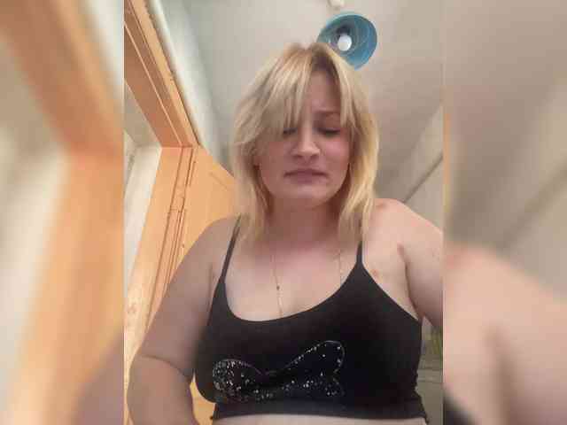 lina2000a Live Webcam on BongaCams