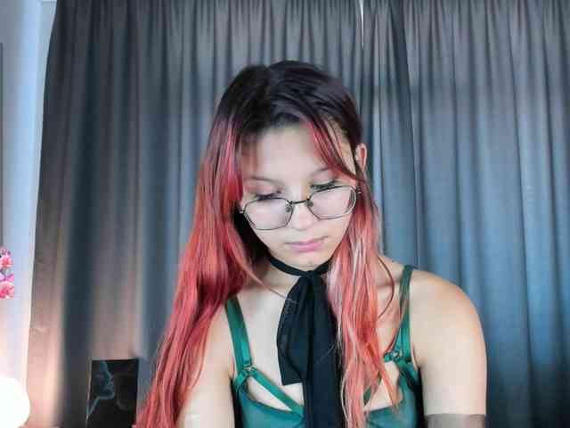 AmaraLace Live Webcam on BongaCams
