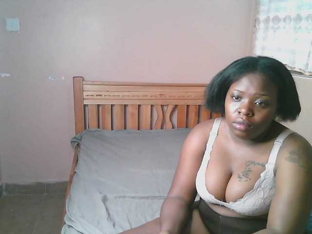 Janniepree from BongaCams