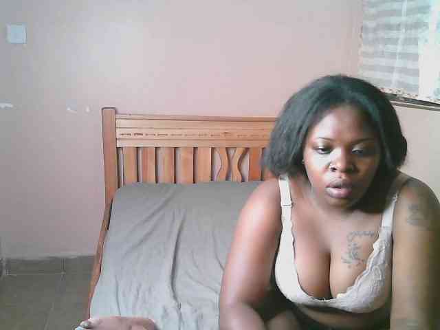 Janniepree Live Webcam on BongaCams