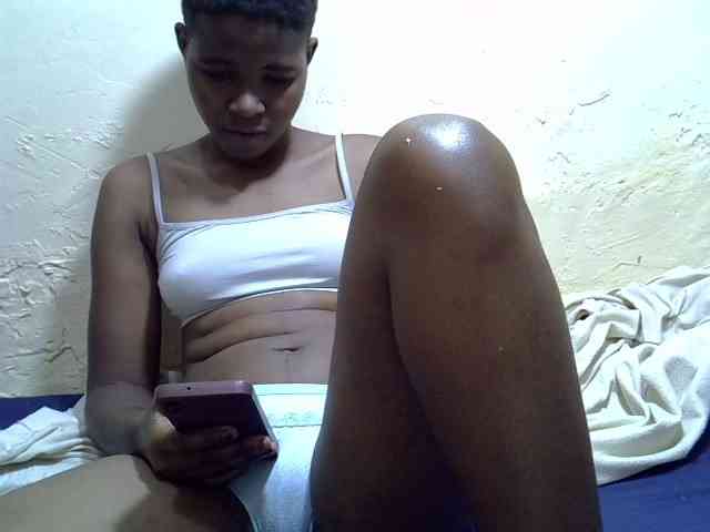 Sweetlily1 webcam