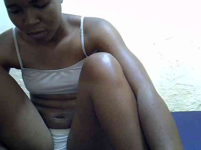 Sweetlily1 webcam