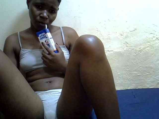 Sweetlily1 webcam