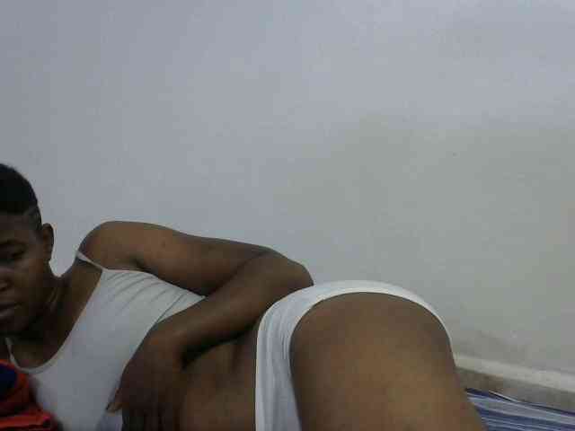 Sweetlily1 webcam