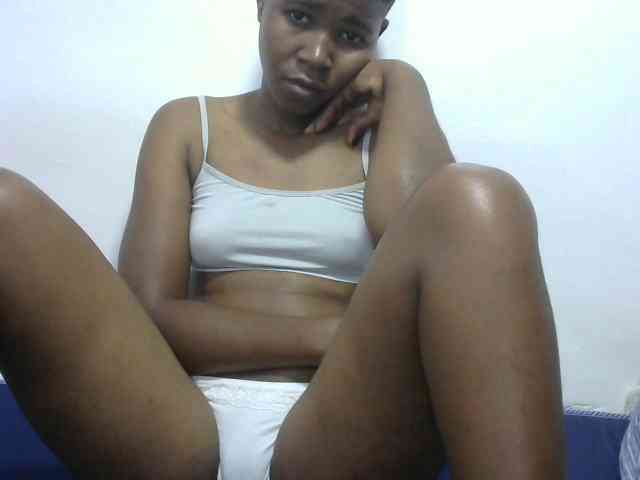 Sweetlily1 webcam