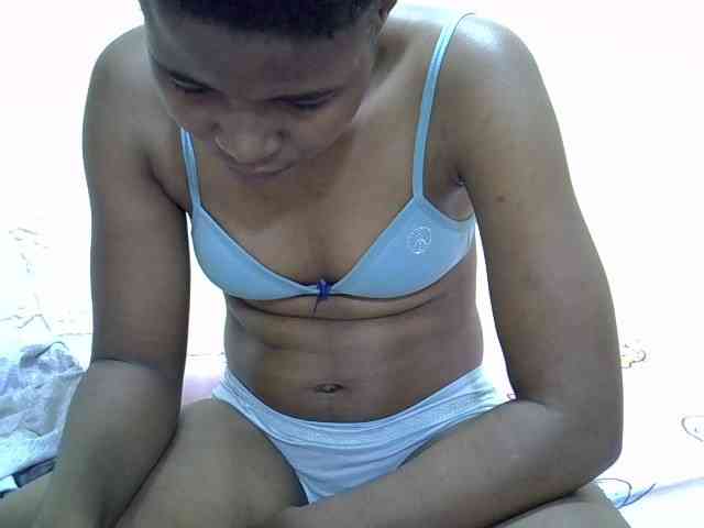 Sweetlily1 webcam