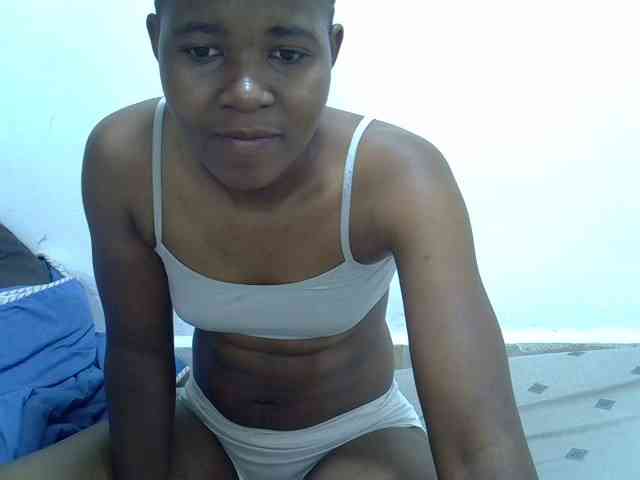 Sweetlily1 webcam