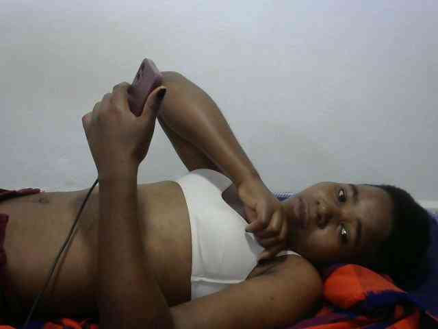 Sweetlily1 webcam