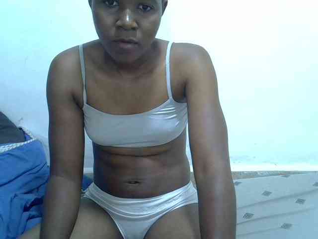 Sweetlily1 webcam