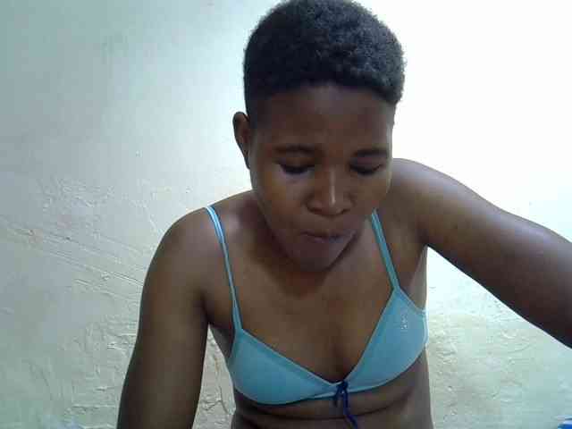 Sweetlily1 webcam