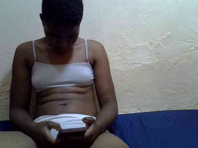 Sweetlily1 webcam