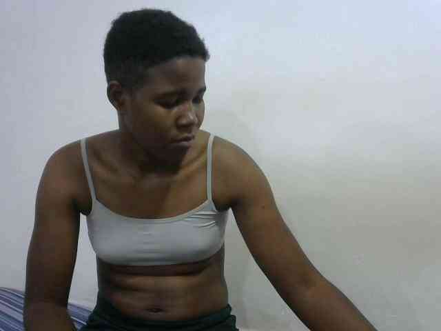 Sweetlily1 webcam
