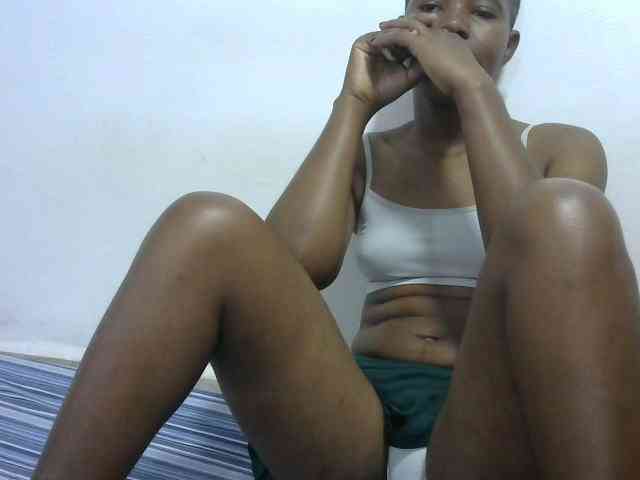 Sweetlily1 webcam