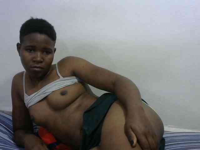 Sweetlily1 webcam
