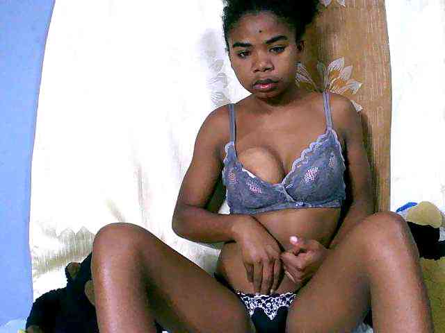 Sambolahh's webcam live show