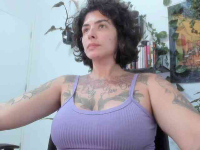 talimajesty webcam