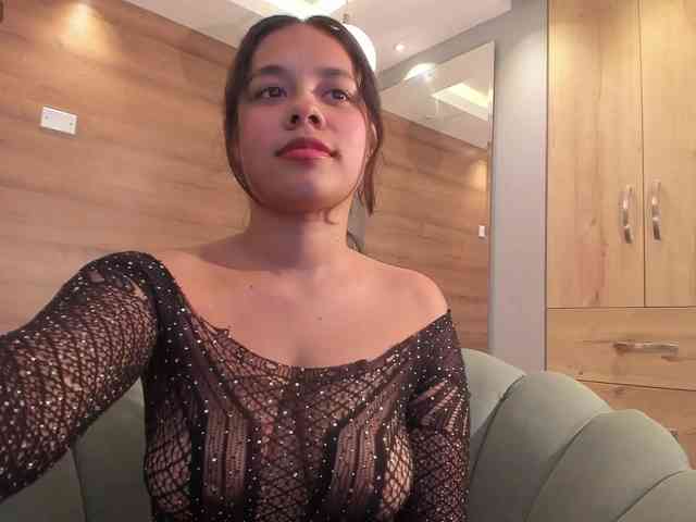 Kinkydahia Live Webcam on BongaCams