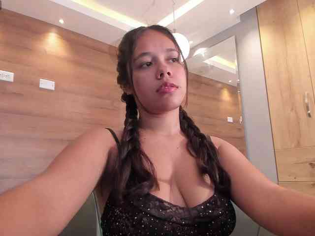 Kinkydahia webcam