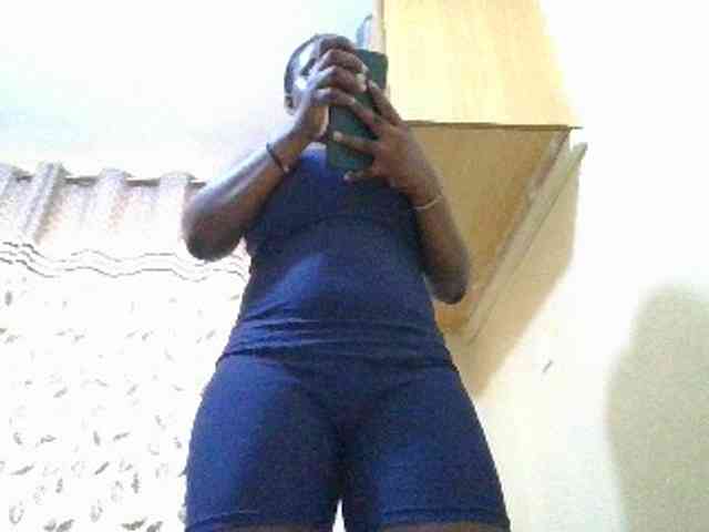 hotsarah2004 webcam