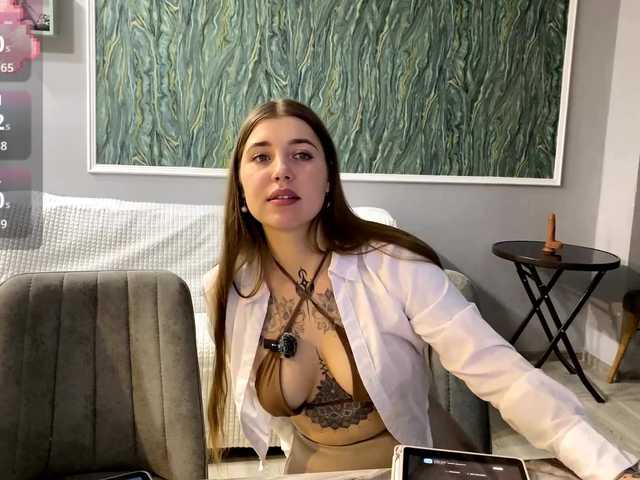 Naughty-Mailey's BongaCams profile