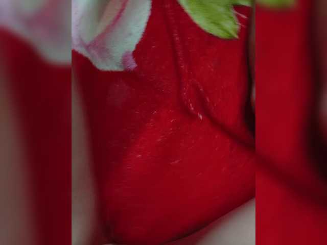 Yna-and-Yn's BongaCams show and profile