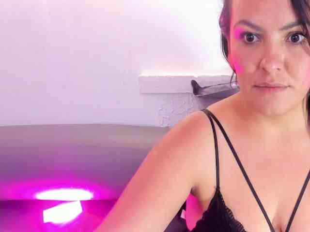 Scarlett-Bj webcam
