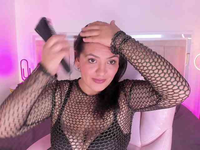 Scarlett-Bj webcam
