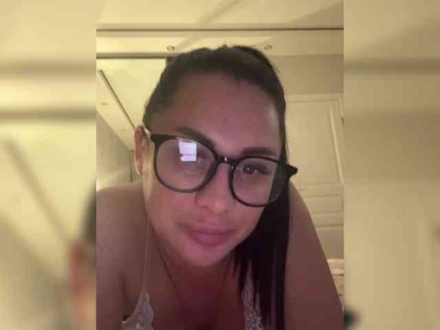 dasha-11 webcam