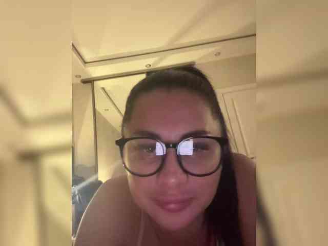 dasha-11 webcam