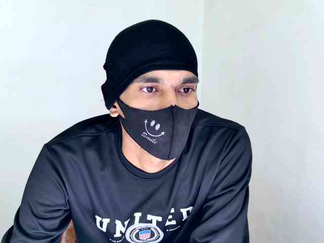 Maxroyaura Live Webcam on {site_name}